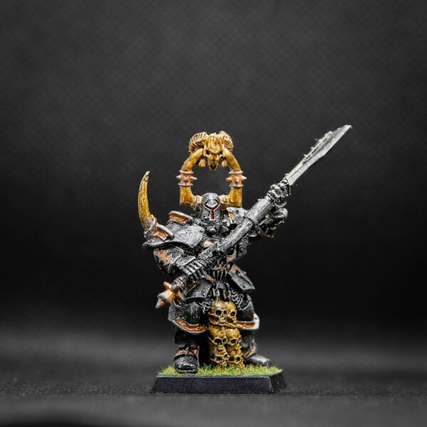 Painted armored champion miniature
